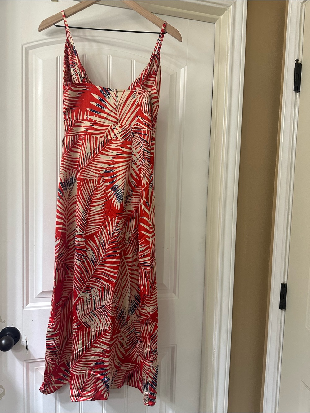 Cupshe Reagan Tropical Knotted Dress XS Red White Blue EUC Beach Vacation 🇺🇸 - Picture 4 of 6